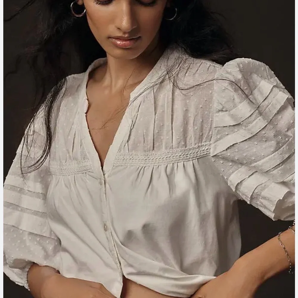 Anthropologie puff-sleeve swing dot White Textured Blouse